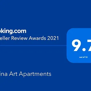 Karina Art Mountain View Apartment