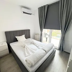 Lubata 5 Apartment